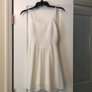 Candie’s white cutout back mini dress size 0